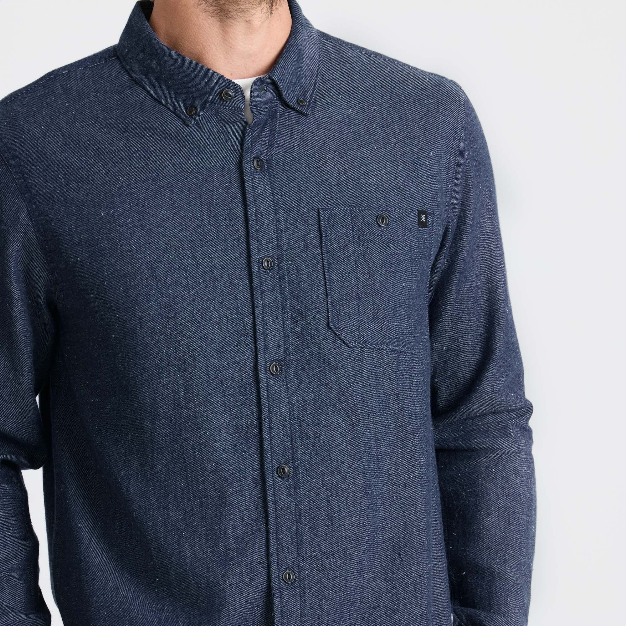 1181-scholar-chambray-button-up-shirt-mid-indigo-1.webp