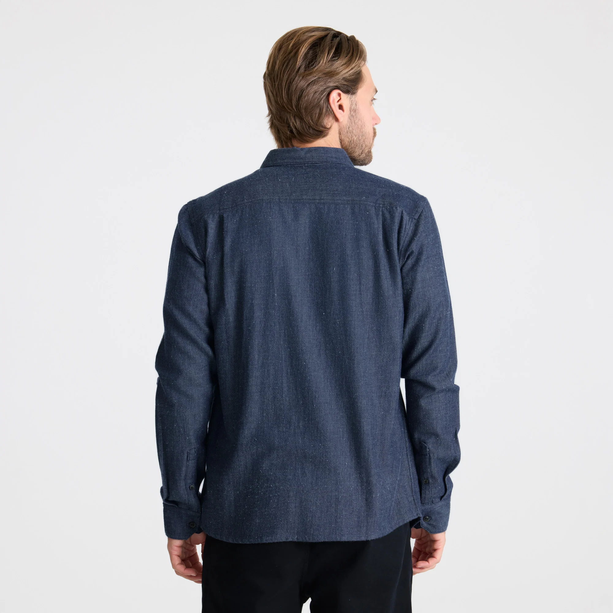 1181-scholar-chambray-button-up-shirt-mid-indigo-1.webp