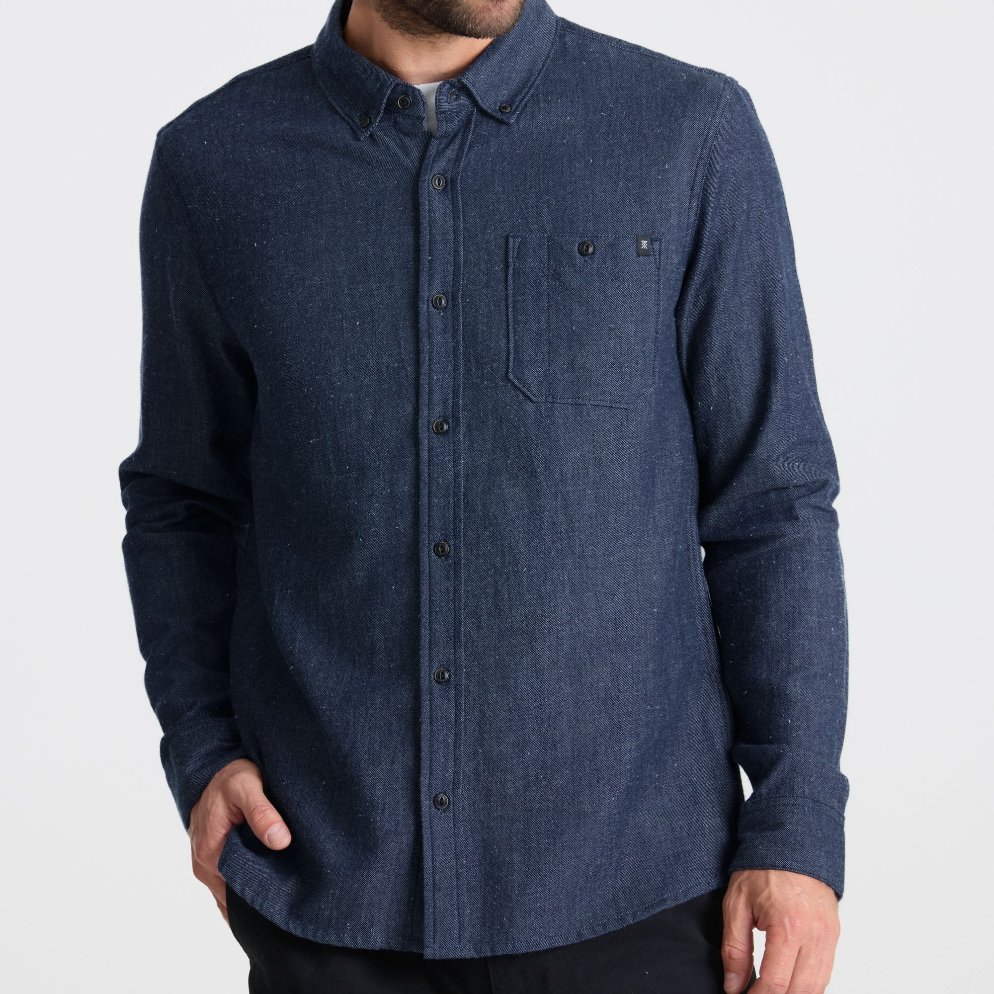 1181-scholar-chambray-button-up-shirt-mid-indigo-1.webp