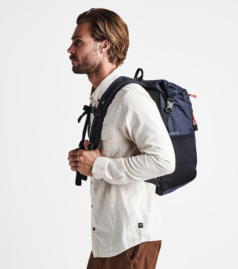 16-passenger-27l-2-0-bag-blue-1.webp