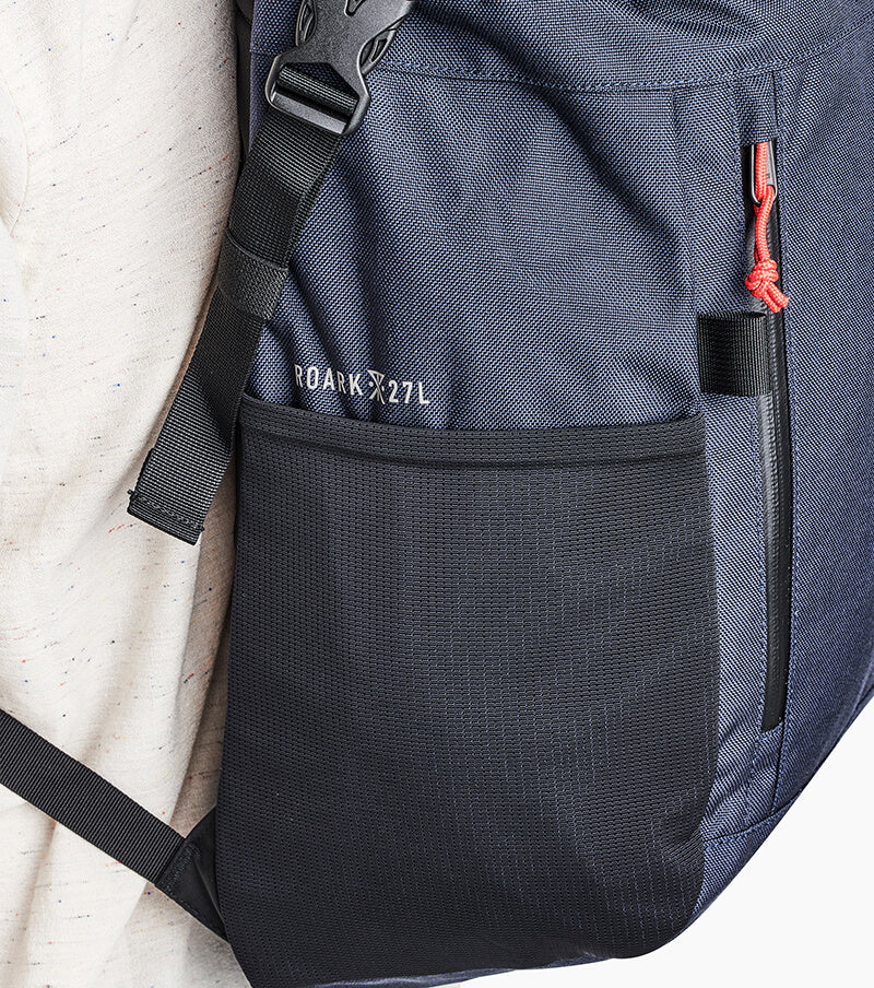16-passenger-27l-2-0-bag-blue-1.webp