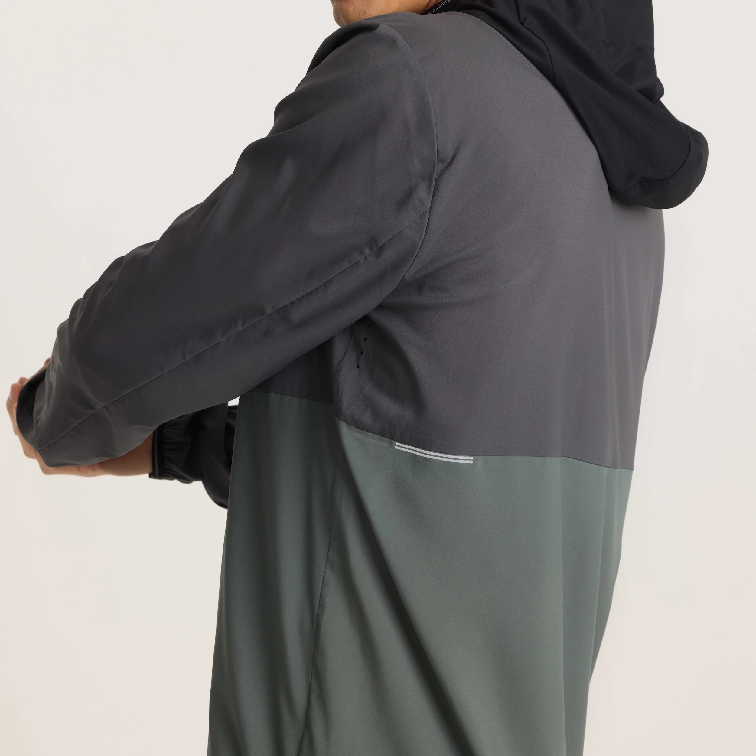 2103-secondwind-3-0-jacket-charcoal-1.webp