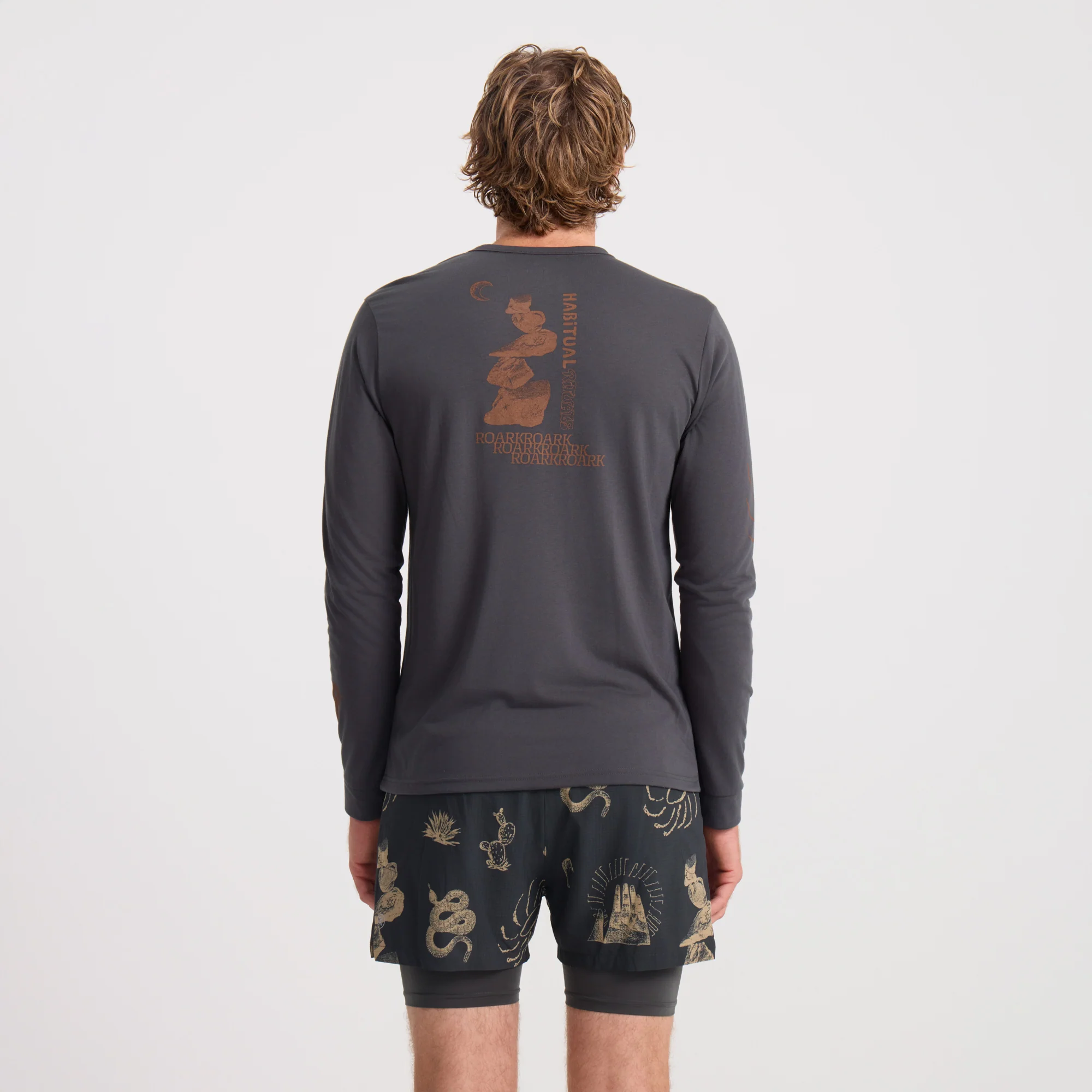 266-mathis-active-long-sleeve-tee-onyx-1.webp