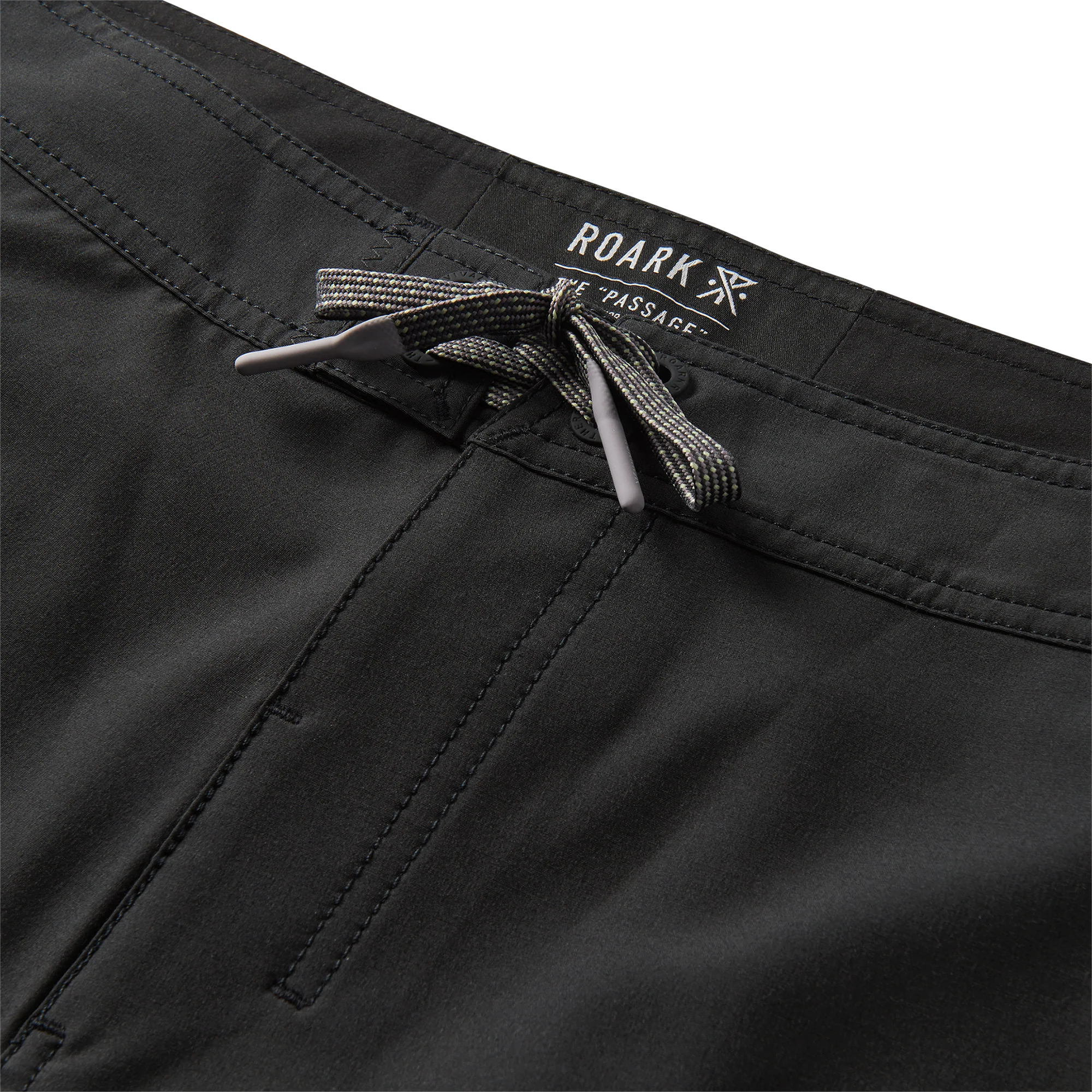 2744-passage-18-5-boardshorts-black-1.webp