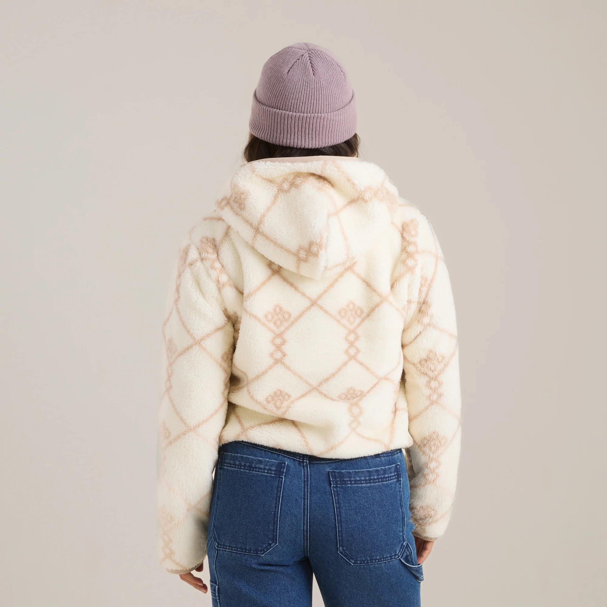 4110-ursa-hoodie-white-wolf-1.webp