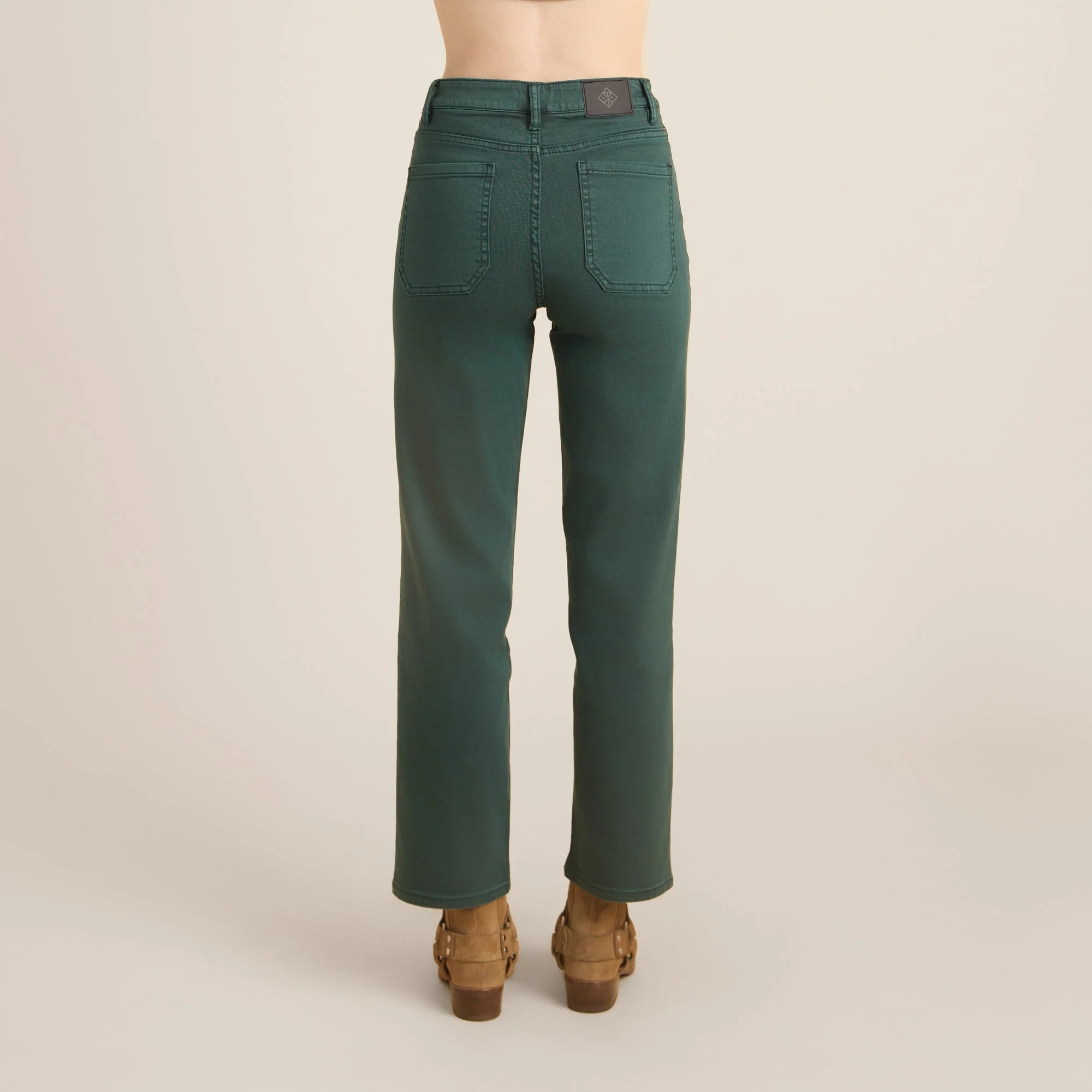 4281-hwy-395-jeans-evergreen-1.webp