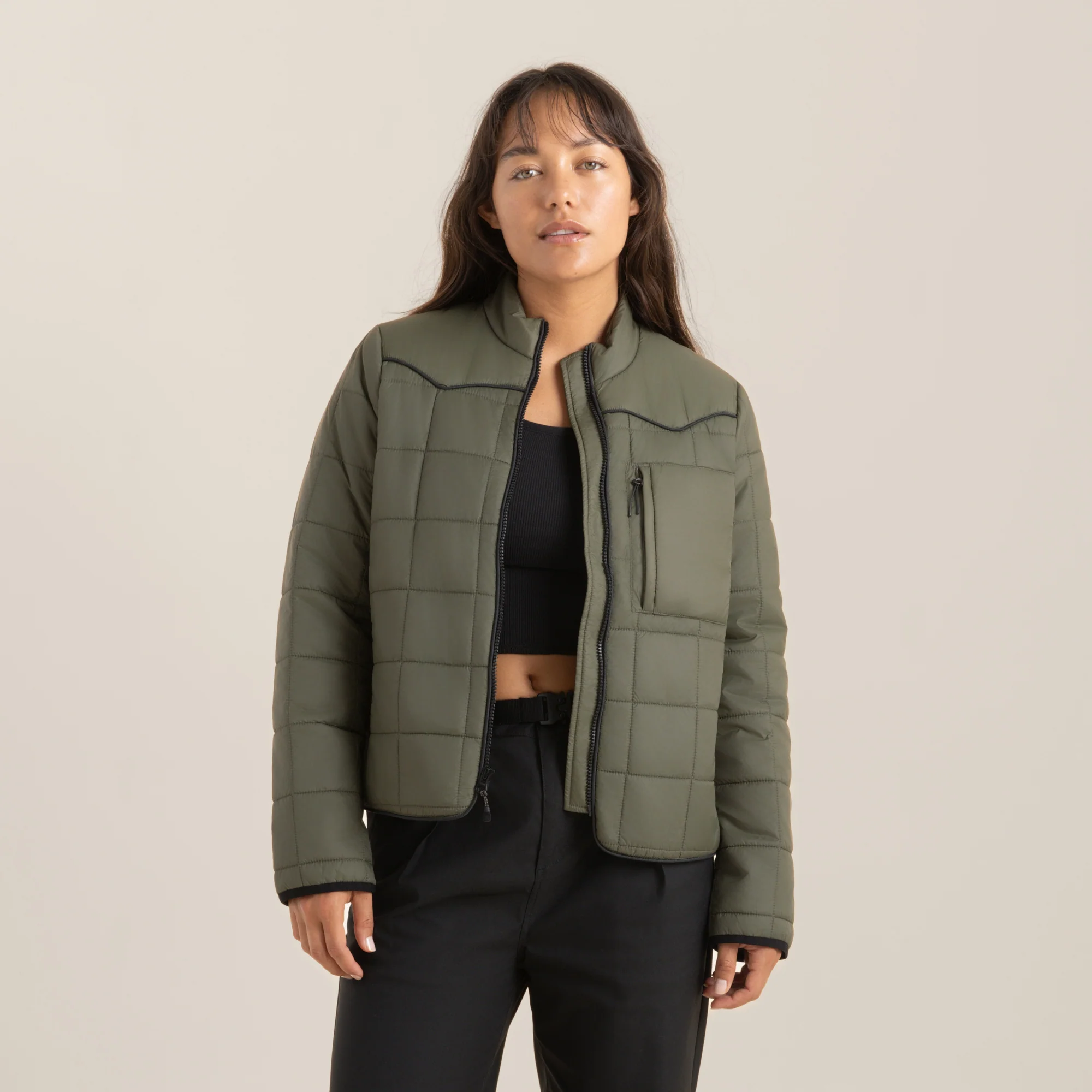 510-base-camp-jacket-military-1.webp
