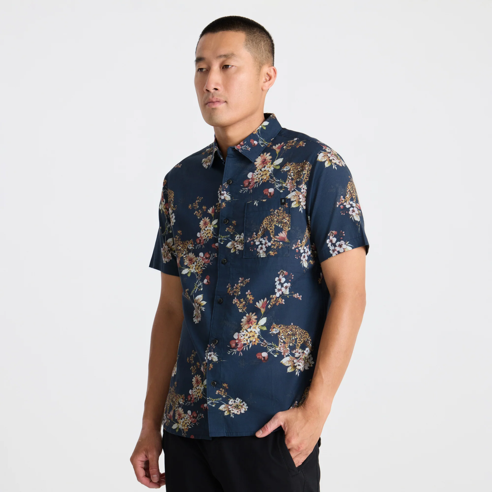 797-journey-short-sleeve-button-up-shirt-deep-navy-1.webp