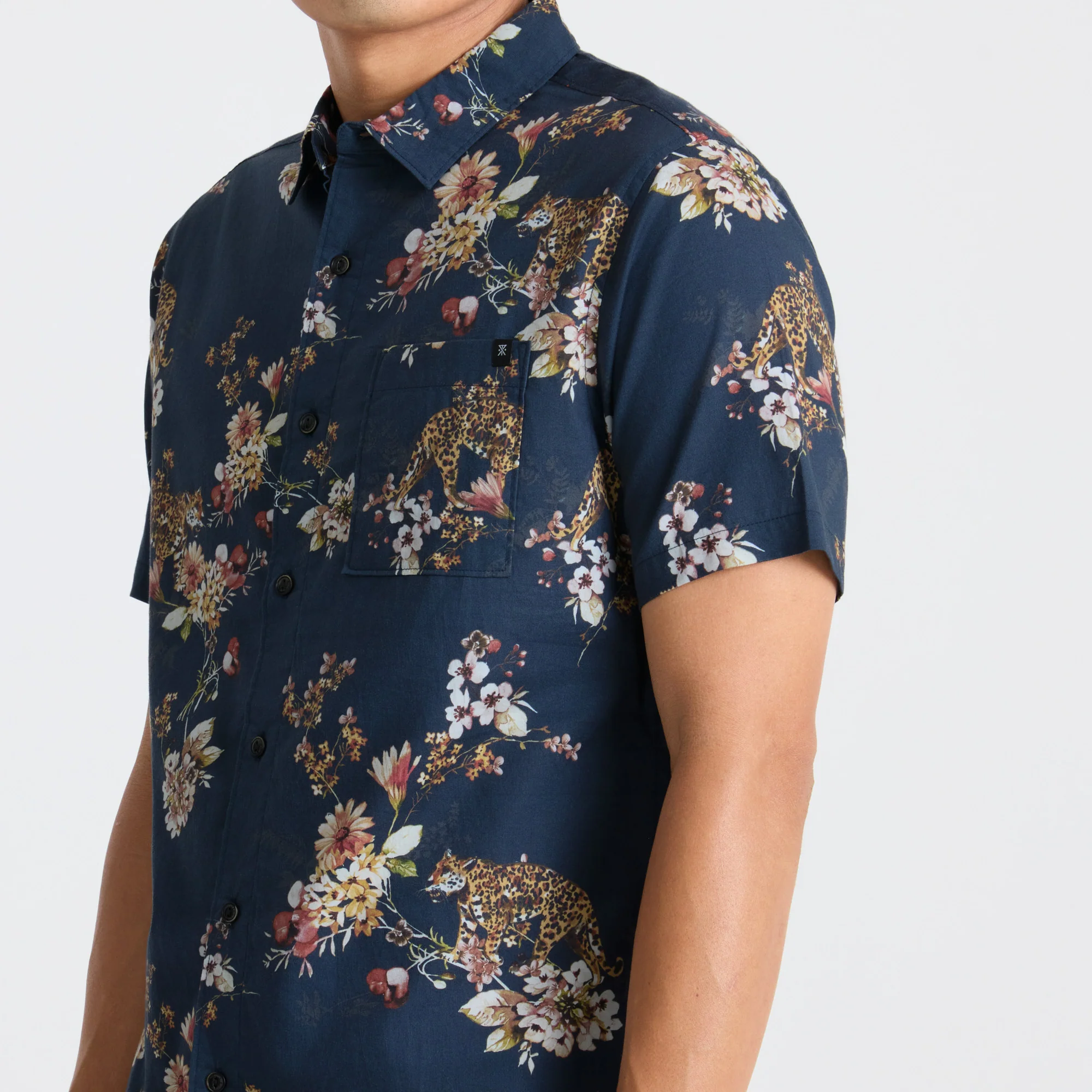 797-journey-short-sleeve-button-up-shirt-deep-navy-1.webp